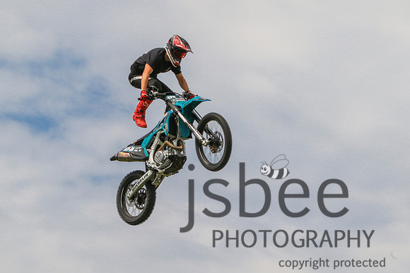 JOE_7025